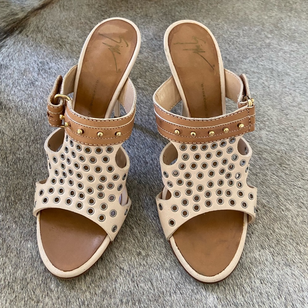 Giuseppe Zanotti studded pumps